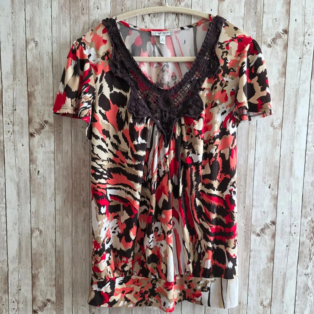 Women's Harve Benard Abstract V-Neck Blouse Red Brown Size S